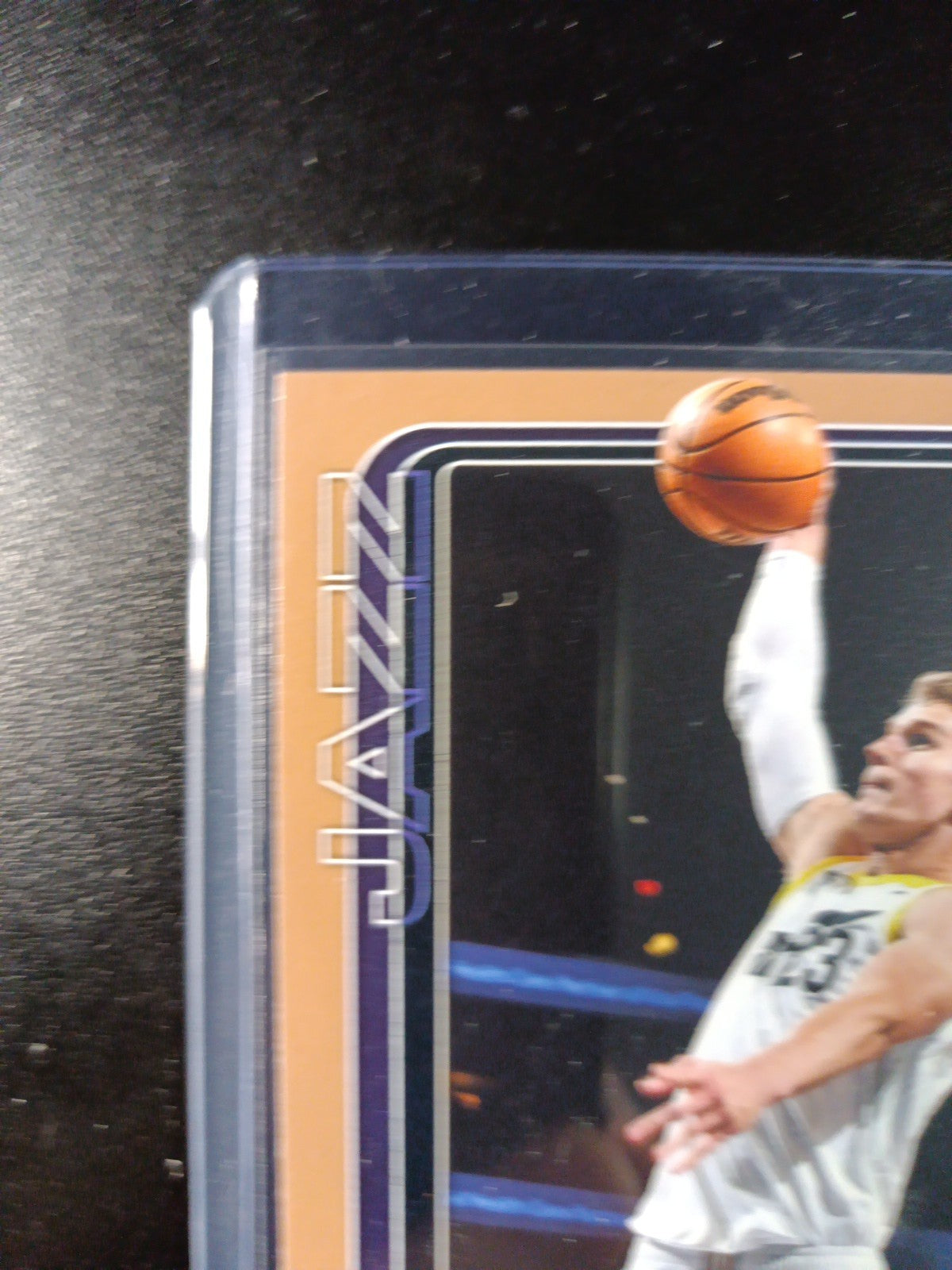 # /2025 Gold Topps Basketball 2025-26 Card Lauri Markkanen 515/2025 Case Hit