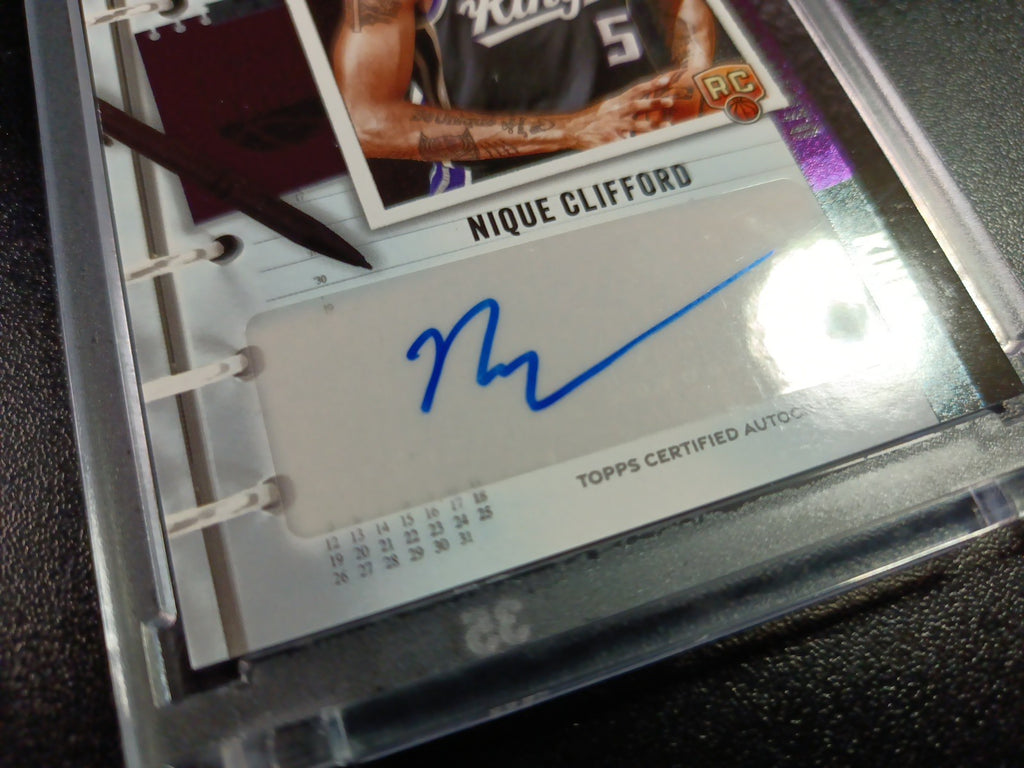 Rookie Autograph Nique Clifford New Applicant Card 2025-26 Topps Basketball NBA