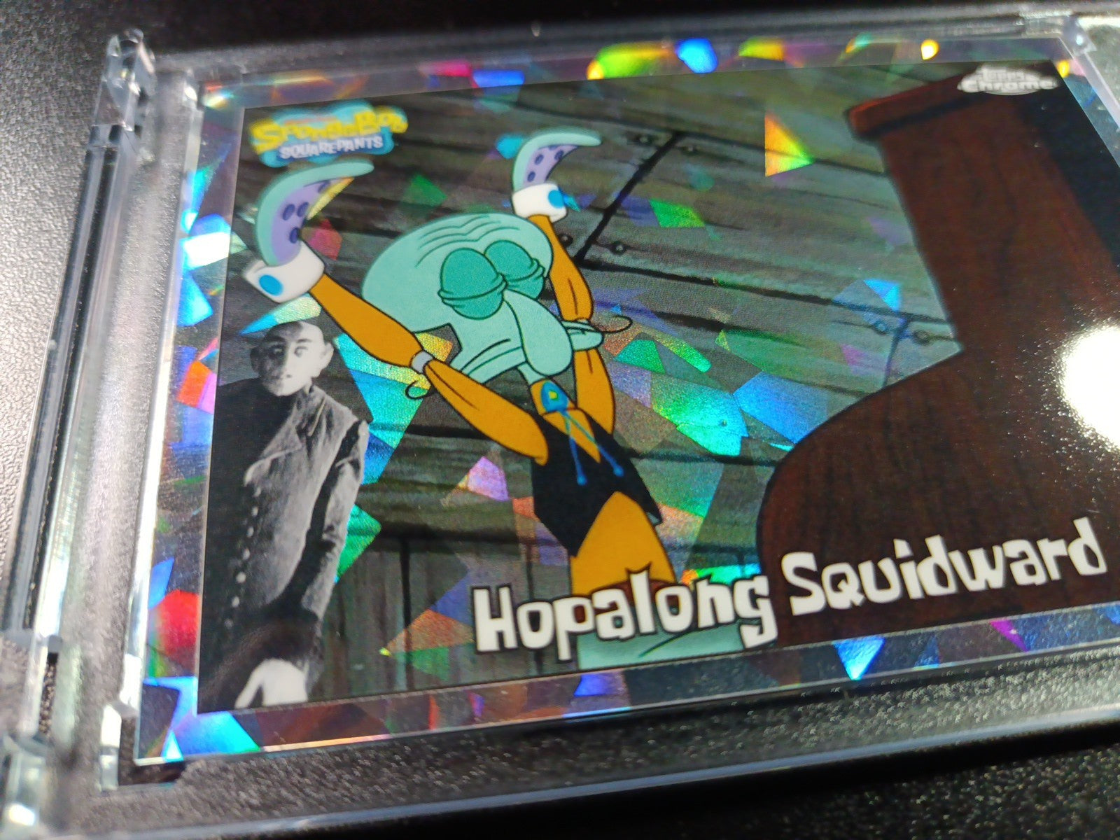 SpongeBob /25 Night Shift Manager Hopalong Squidward Cracked Ice Variant Card