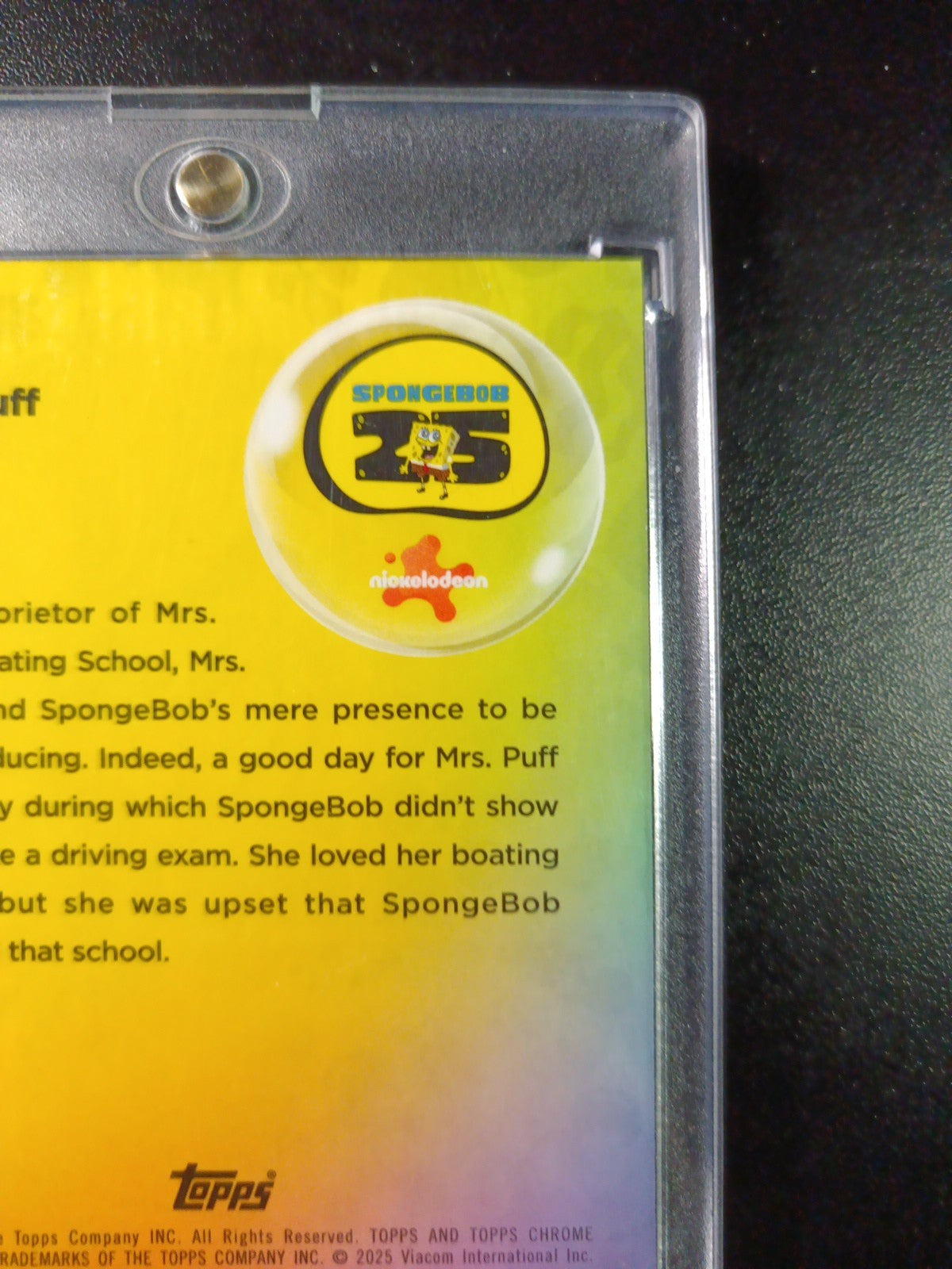 SpongeBob # 62/175 Silver Wave Refractor Mrs. Puff Relaxing Card Topps /175