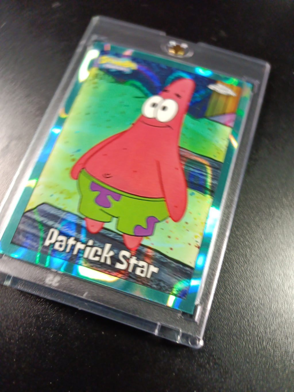 SpongeBob # 31/199 Patrick Star Aqua Lava Refractor Card Topps Case Hit /199