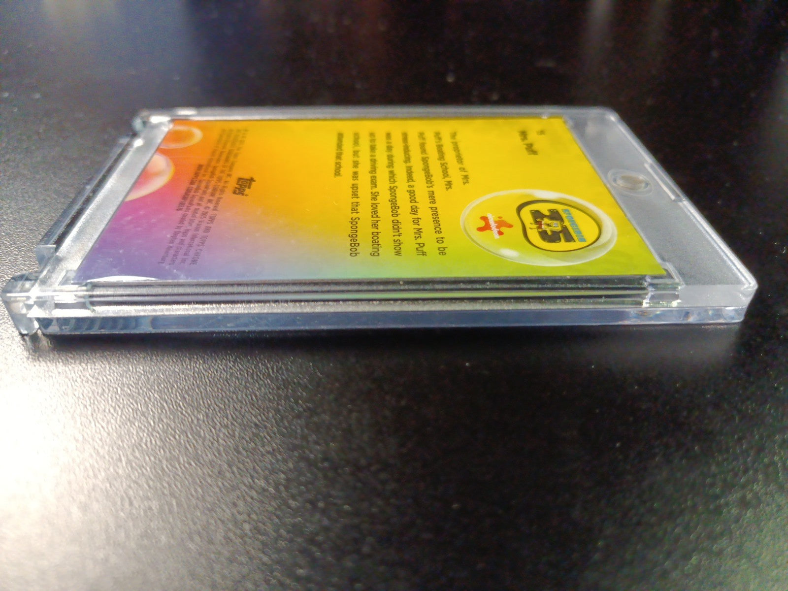 SpongeBob # 62/175 Silver Wave Refractor Mrs. Puff Relaxing Card Topps /175