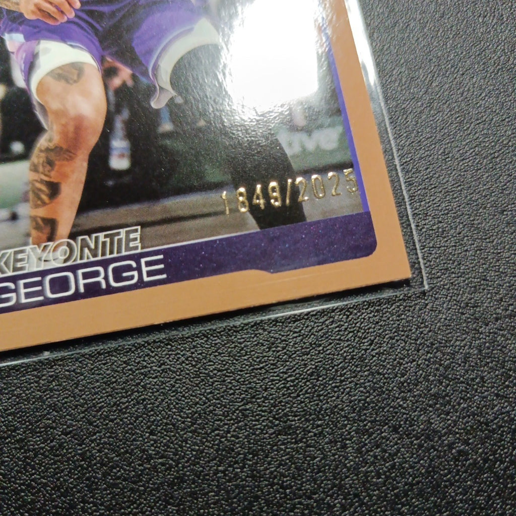 # /2025 Gold Topps Basketball 2025-26 Card Keyonte George 1849/2025 Case Hit