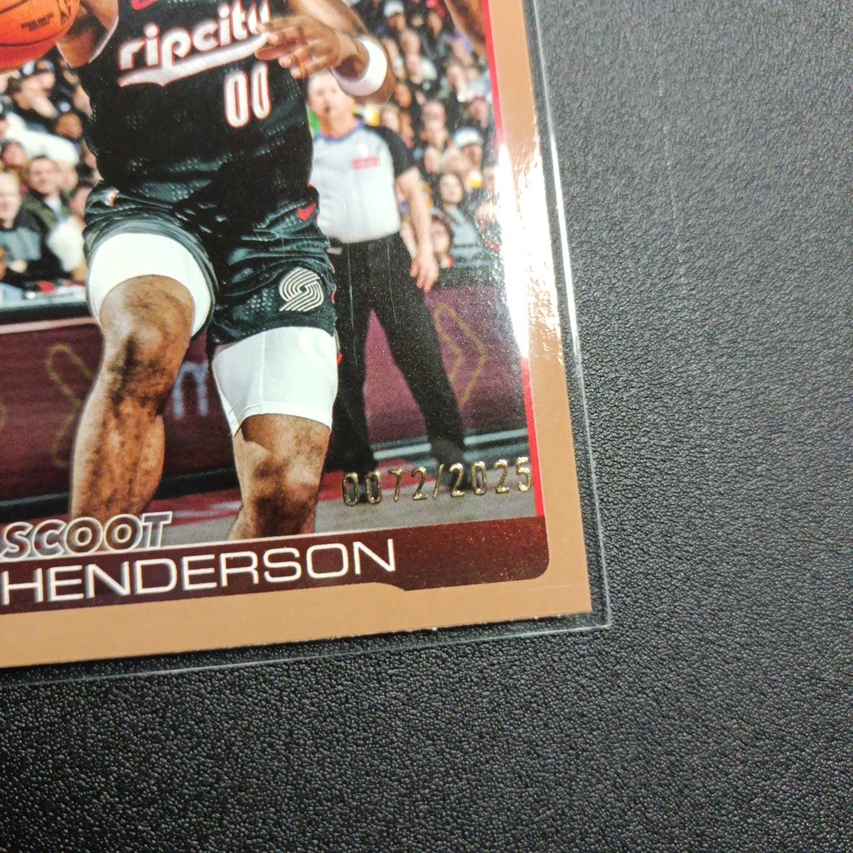 # /2025 Gold Topps Basketball 2025-26 Card Scoot Henderson 0072/2025 Case Hit